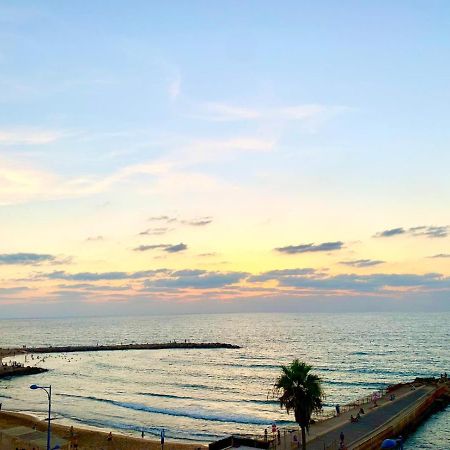 Beach Place Apartments ハイファ エクステリア 写真