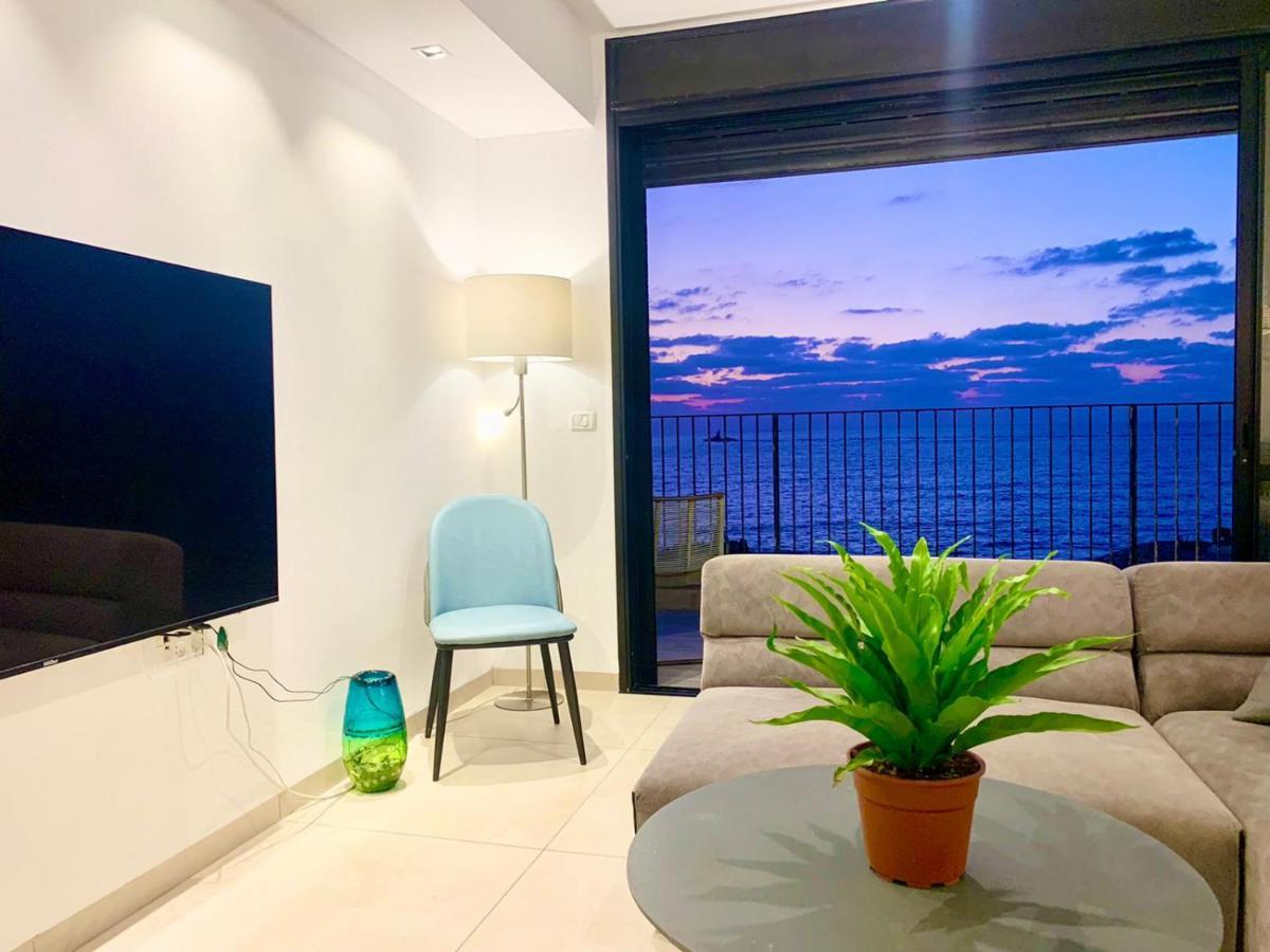 Beach Place Apartments ハイファ エクステリア 写真