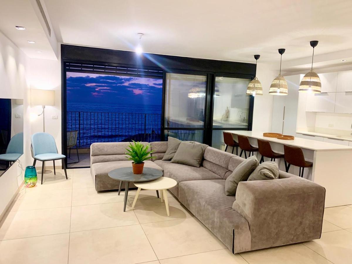 Beach Place Apartments ハイファ エクステリア 写真