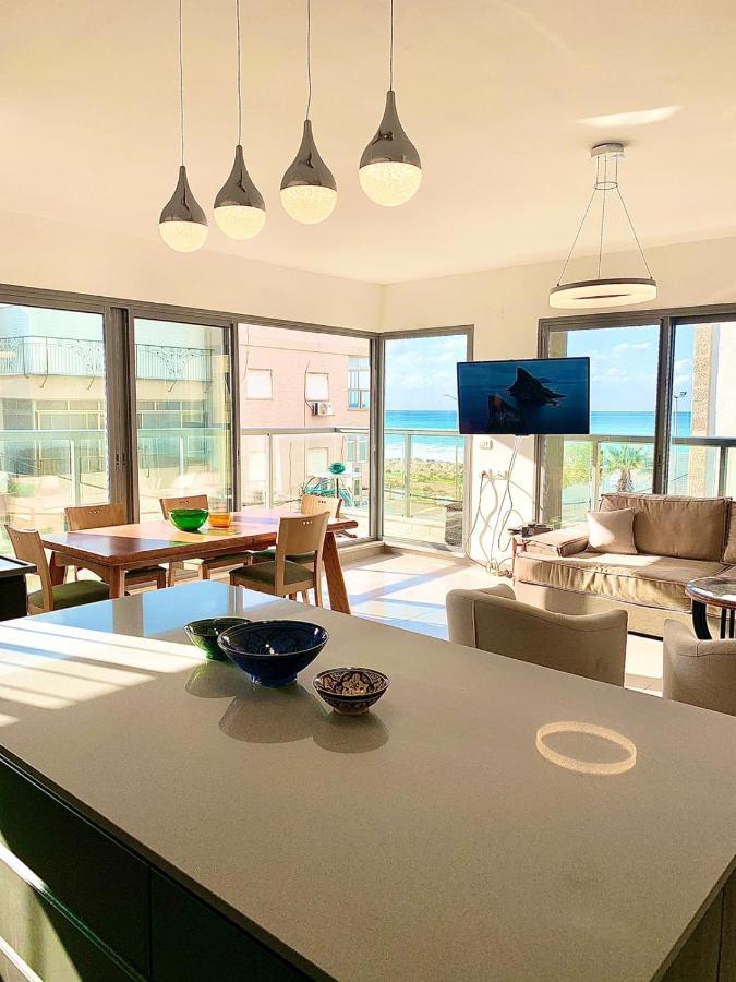 Beach Place Apartments ハイファ エクステリア 写真