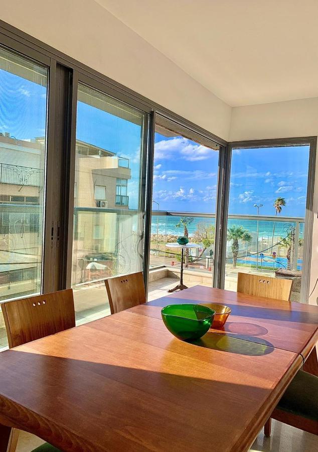 Beach Place Apartments ハイファ エクステリア 写真