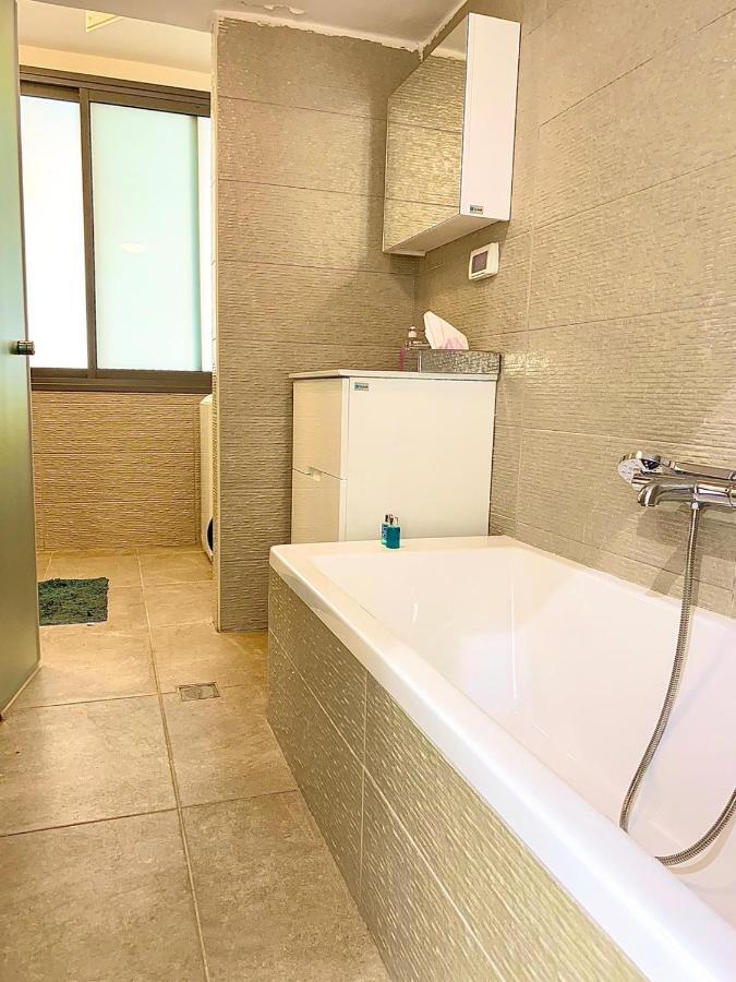 Beach Place Apartments ハイファ エクステリア 写真