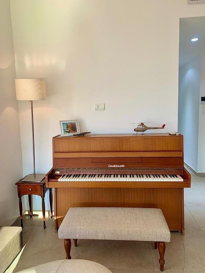 Beach Place Apartments ハイファ エクステリア 写真