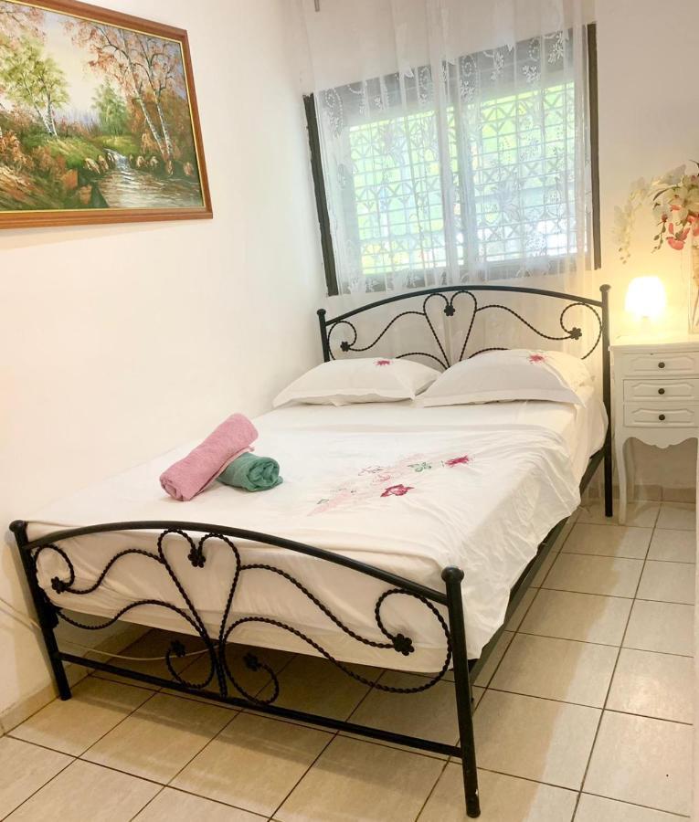 Beach Place Apartments ハイファ エクステリア 写真